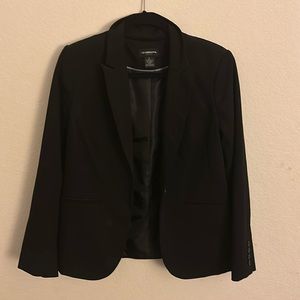 Liz Claiborne black women’s blazer *Worn Once!!!*